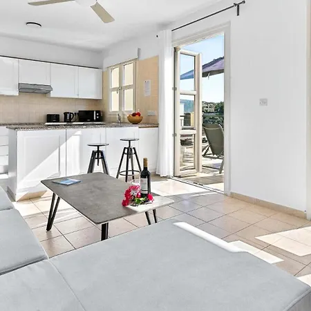 Apartment N3 Kallithea With Beautiful Views, Aphrodite Hills *