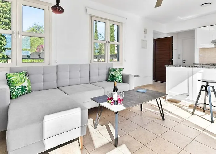 Apartman N3 Kallithea With Beautiful Views, Aphrodite Hills Kúklia